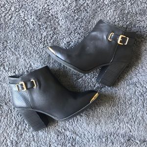 Rock & Republic | Black Zip-Up Ankle Booties